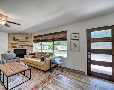 644 Cypress Rdg - Photo Thumbnail 5