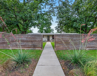 644 Cypress Rdg - Photo Thumbnail 20