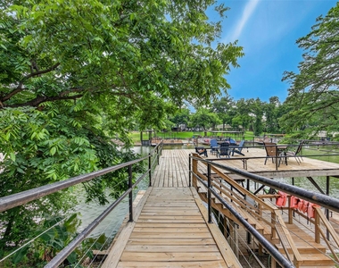 644 Cypress Rdg - Photo Thumbnail 3