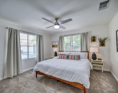 644 Cypress Rdg - Photo Thumbnail 12