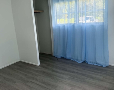 823 Janet Avenue - Photo Thumbnail 4