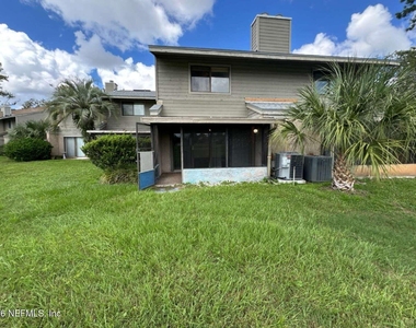 7701 Baymeadows Circle W - Photo Thumbnail 21