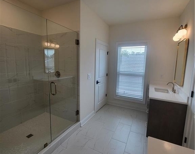 137 Birch Tree Way - Photo Thumbnail 14