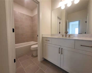 137 Birch Tree Way - Photo Thumbnail 18