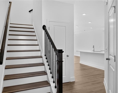 538 East Rope Mill Rd - Photo Thumbnail 4