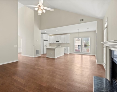 1124 Sadlers Way - Photo Thumbnail 6