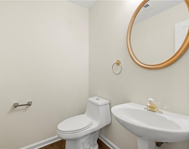 1124 Sadlers Way - Photo Thumbnail 19