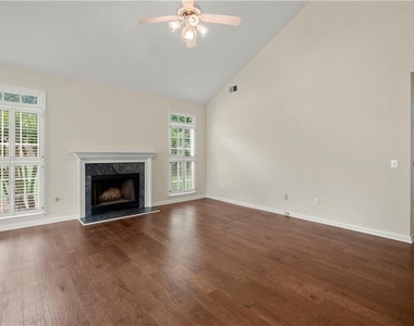 1124 Sadlers Way - Photo Thumbnail 3