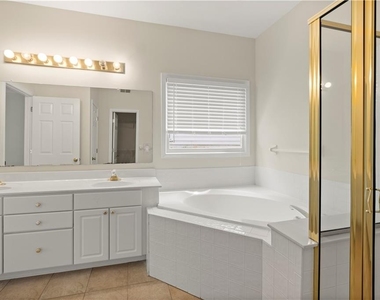 1124 Sadlers Way - Photo Thumbnail 11