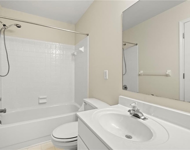 1124 Sadlers Way - Photo Thumbnail 17