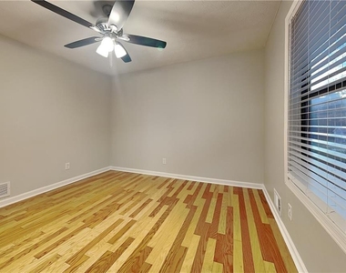 3521 Birchwood Trail - Photo Thumbnail 8