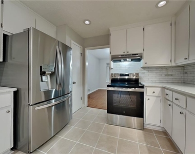 3521 Birchwood Trail - Photo Thumbnail 4