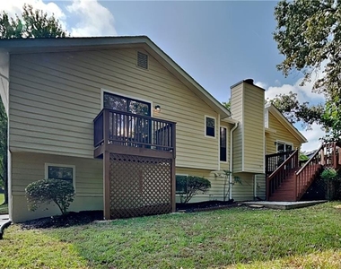 3521 Birchwood Trail - Photo Thumbnail 21