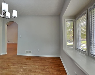 3521 Birchwood Trail - Photo Thumbnail 6