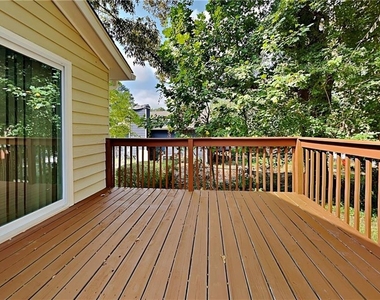 3521 Birchwood Trail - Photo Thumbnail 20