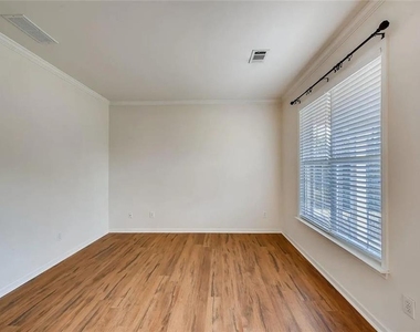 520 Midhurst Place - Photo Thumbnail 21