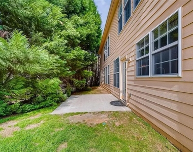 520 Midhurst Place - Photo Thumbnail 28