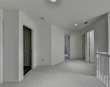 2511 Royston Drive - Photo Thumbnail 36