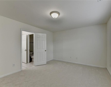 2511 Royston Drive - Photo Thumbnail 58