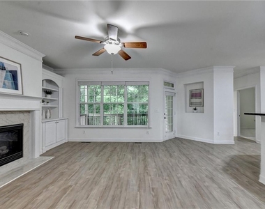 2511 Royston Drive - Photo Thumbnail 10