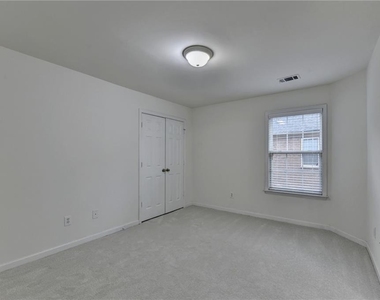 2511 Royston Drive - Photo Thumbnail 51