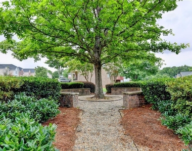 2511 Royston Drive - Photo Thumbnail 81