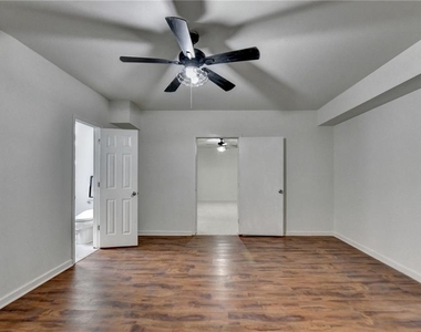 2511 Royston Drive - Photo Thumbnail 67
