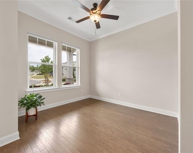 6853 River Rock Drive - Photo Thumbnail 9