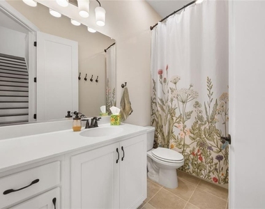 6853 River Rock Drive - Photo Thumbnail 31
