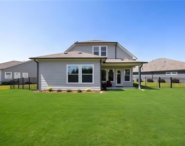 6853 River Rock Drive - Photo Thumbnail 4