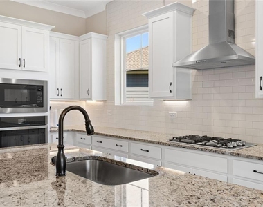 6853 River Rock Drive - Photo Thumbnail 13