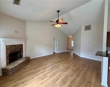 66 Mercer Lane - Photo Thumbnail 6