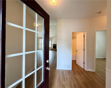 66 Mercer Lane - Photo Thumbnail 2