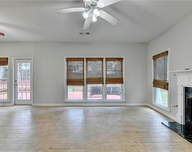 2835 Crestmont - Photo Thumbnail 33