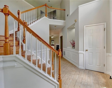 2835 Crestmont - Photo Thumbnail 8
