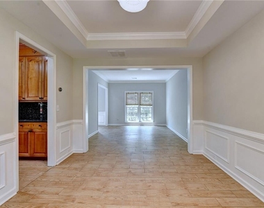 2835 Crestmont - Photo Thumbnail 17
