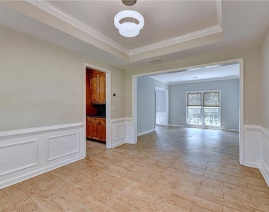2835 Crestmont - Photo Thumbnail 16