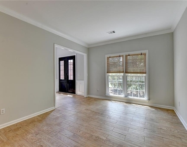 2835 Crestmont - Photo Thumbnail 13