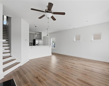 5797 Calle Vista Drive - Photo Thumbnail 2