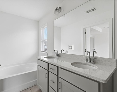 5797 Calle Vista Drive - Photo Thumbnail 14