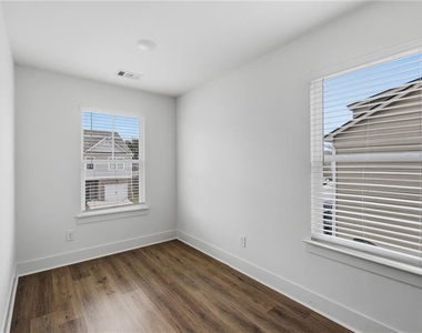 5797 Calle Vista Drive - Photo Thumbnail 20