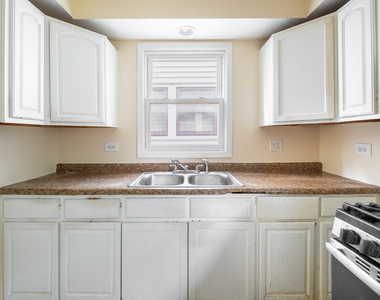 12416 S Princeton Avenue - Photo Thumbnail 5