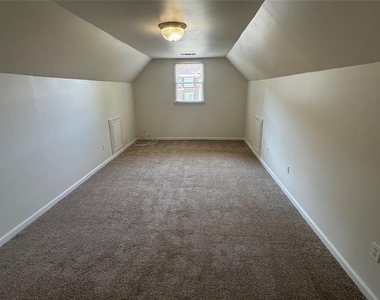 3314 Collier Point - Photo Thumbnail 12