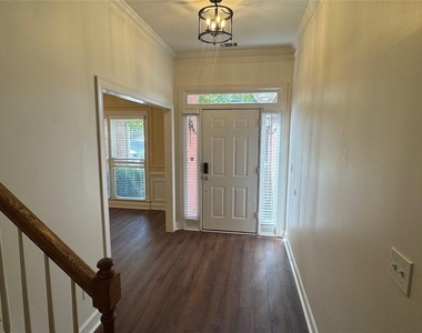 3314 Collier Point - Photo Thumbnail 1