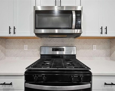 4171 Dean Grove Way - Photo Thumbnail 16