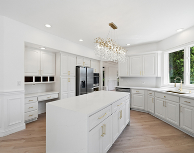 7303 W Ethan Court - Photo Thumbnail 7