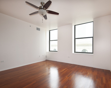 310 S Michigan Avenue - Photo Thumbnail 9