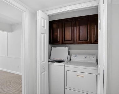 447 Cove Drive - Photo Thumbnail 9
