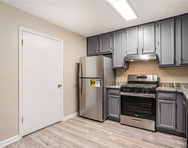 3602 Hopkins Court - Photo Thumbnail 5