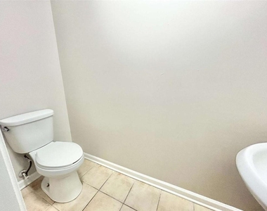 729 Wheel House Lane - Photo Thumbnail 13